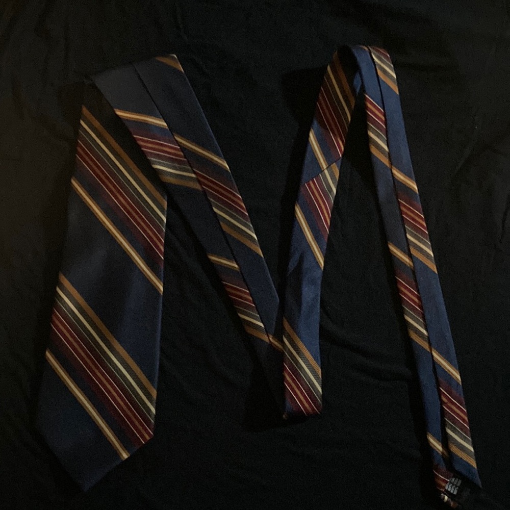 Bravini - 100% silk tie